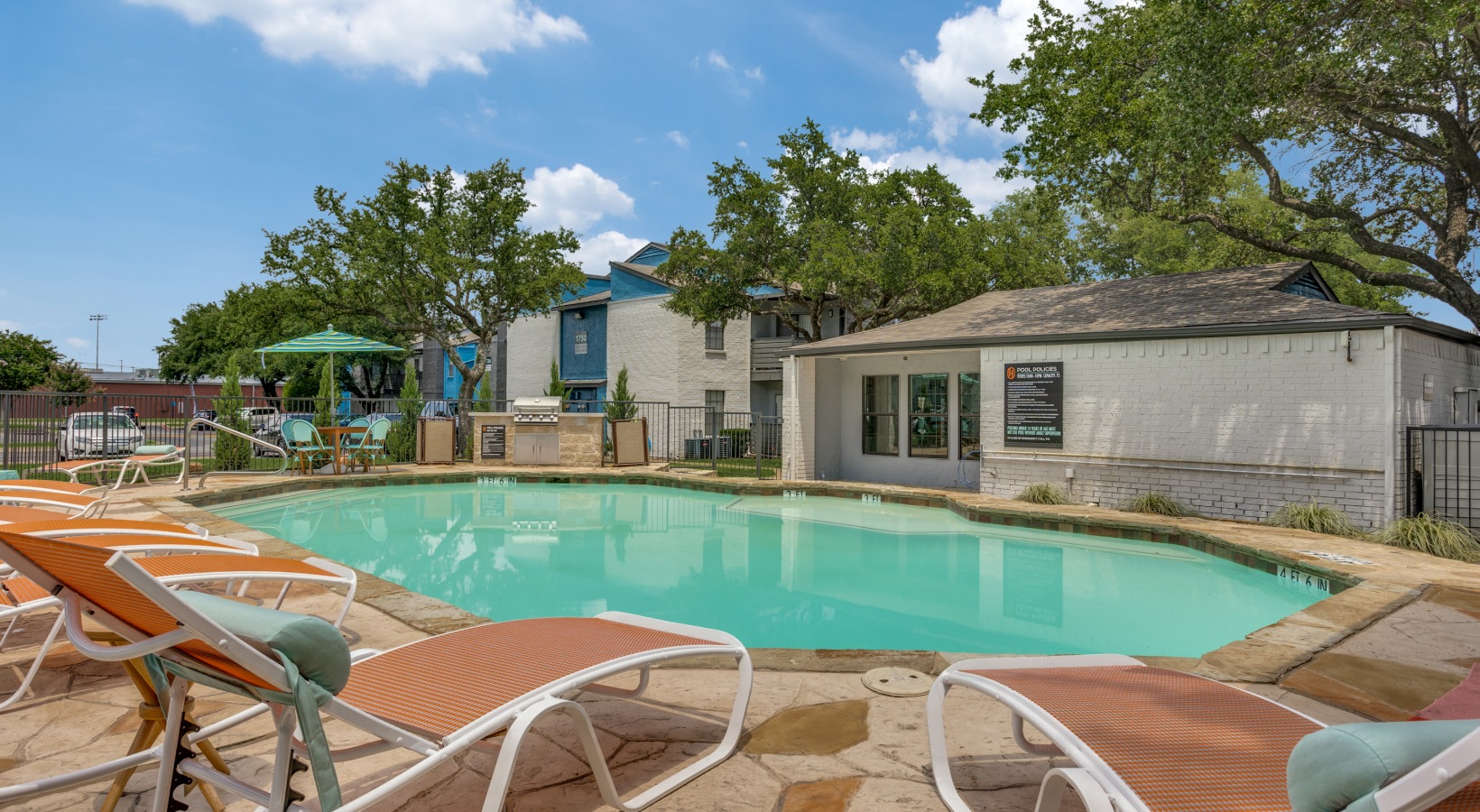 the pool at The The Huxley